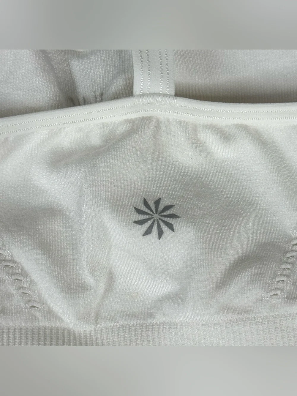 Athleta Mesh Around 2.0 Sports Bra Size L